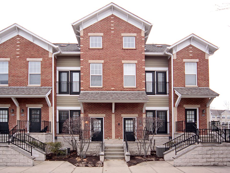 001 Front Exterior_01292015