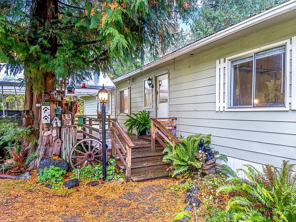 4th image of 9516 169th Ave NE