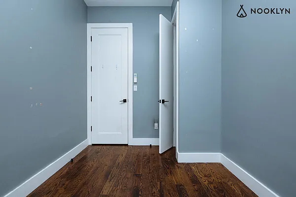 Rented by Brooklyn Group | media 8