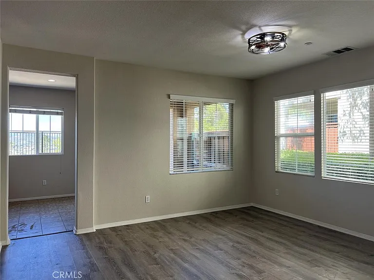 15329 Oak Tree Dr — Photo 10