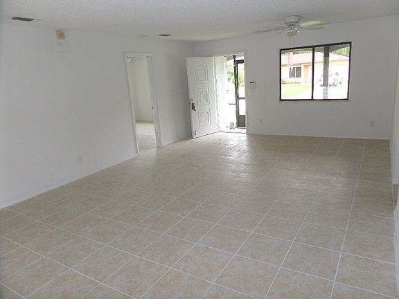 2nd image of 1327 Alcazar St SE