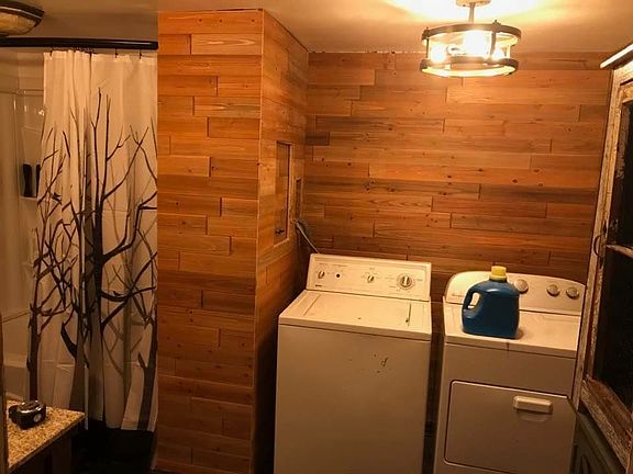 Upstairs laundry/main bath