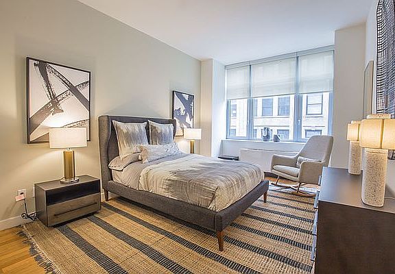 4th image of 88 Leonard St APT 326