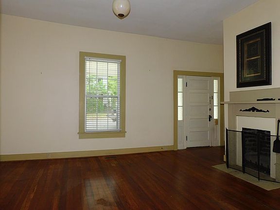 4th image of 1315 Wilkerson St
