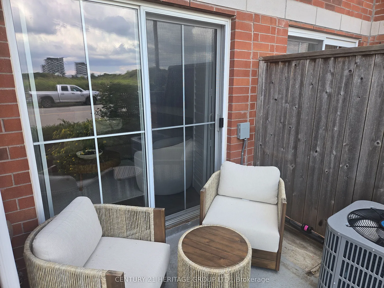 2 bed, $2,500 — Photo 2