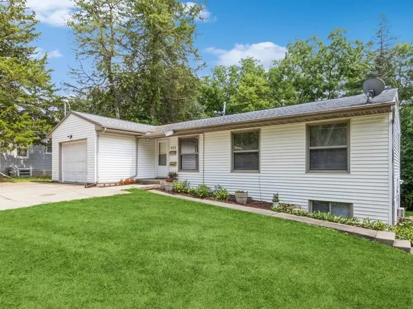 420 Kimball Rd #A & B, Iowa City, IA 52245