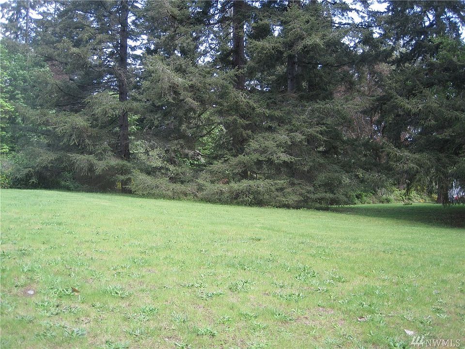 2nd image of 7344 Finch Rd NE