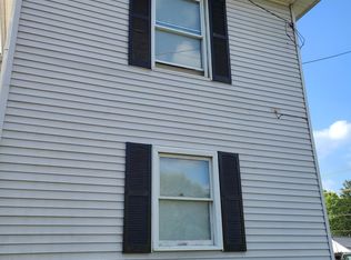 2037 Hoge Ave, Zanesville, OH 43701