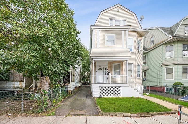 1st image of 83 Eaton Pl