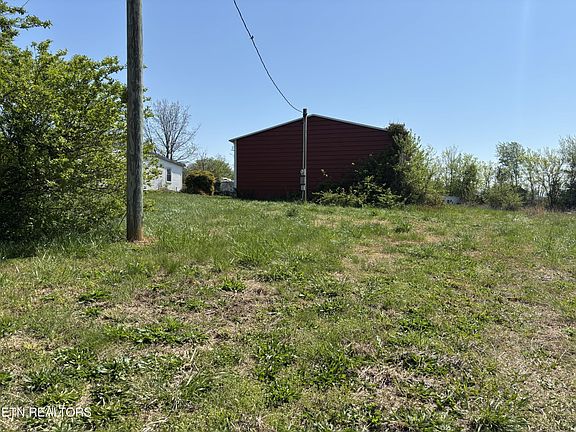 2nd image of 266 Hill Loop