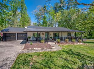 109 Scarlet Dr, Fletcher, NC 28732