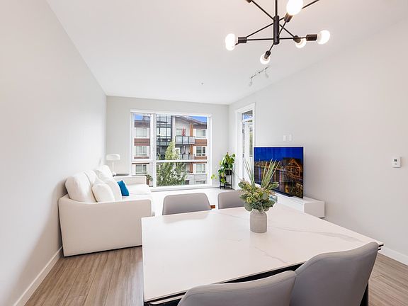 5th image of 2651 Library Ln #302