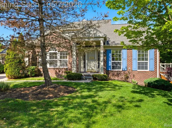 49118 Hawksburry Rd, Canton, MI 48188