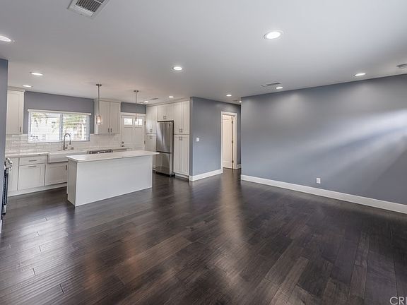 4th image of 4755 Catalpa St