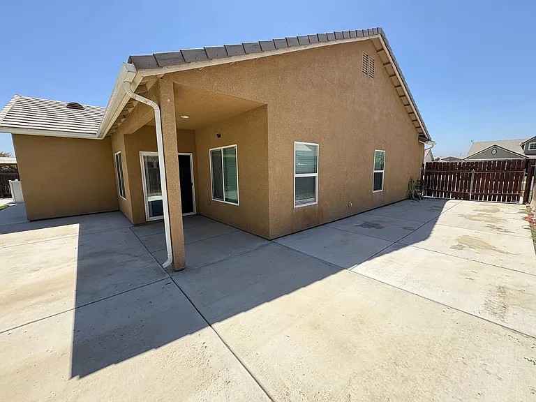1562 National Dr — Photo 26