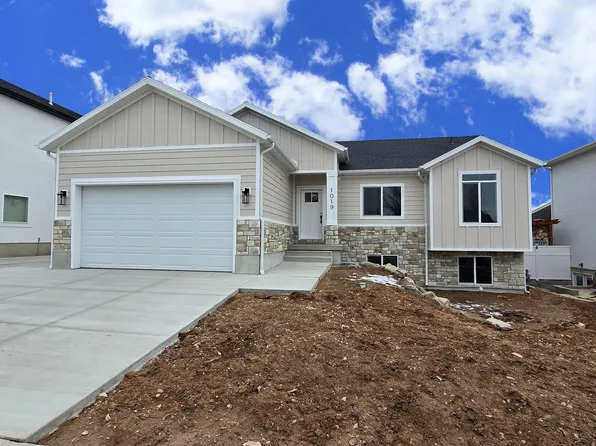 1019 W 200 N, Clearfield, UT 84015