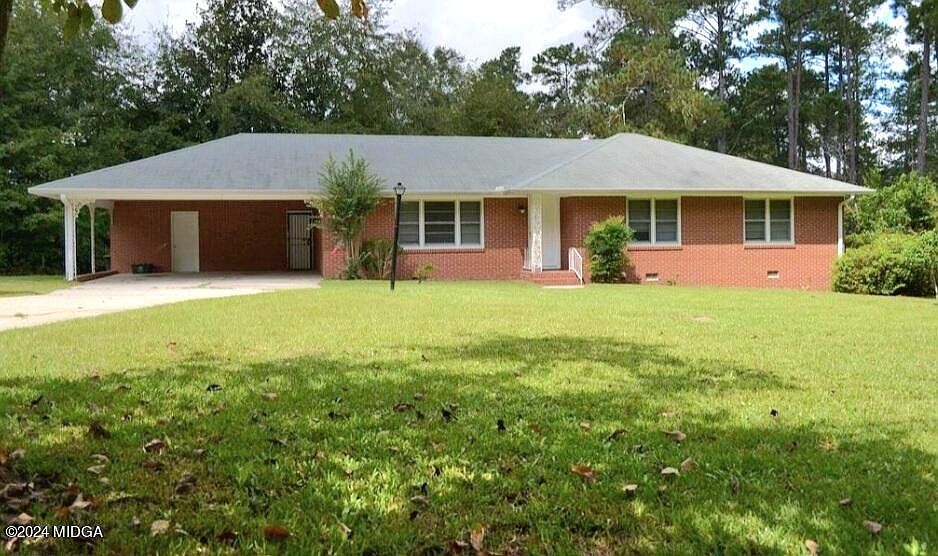 1st image of 101 Pine Crest Dr