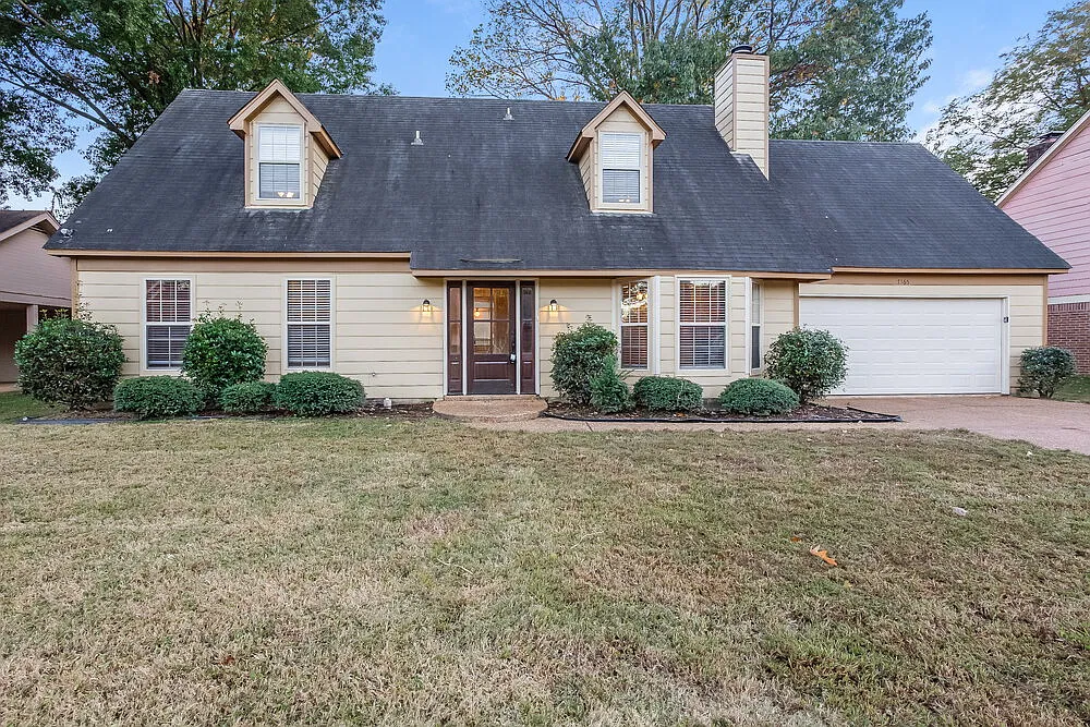 5 bed, 2.0 bath, 2009 sqft, $2,710 — Photo 1