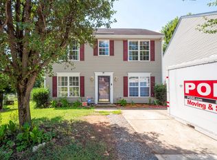 409 Goosedown Ct, Charlotte, NC 28216