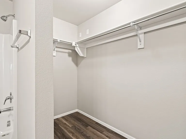 501B W Christopher Dr — Photo 18