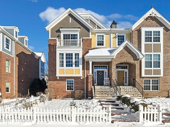 2nd image of 4111 Royal Mews Cir