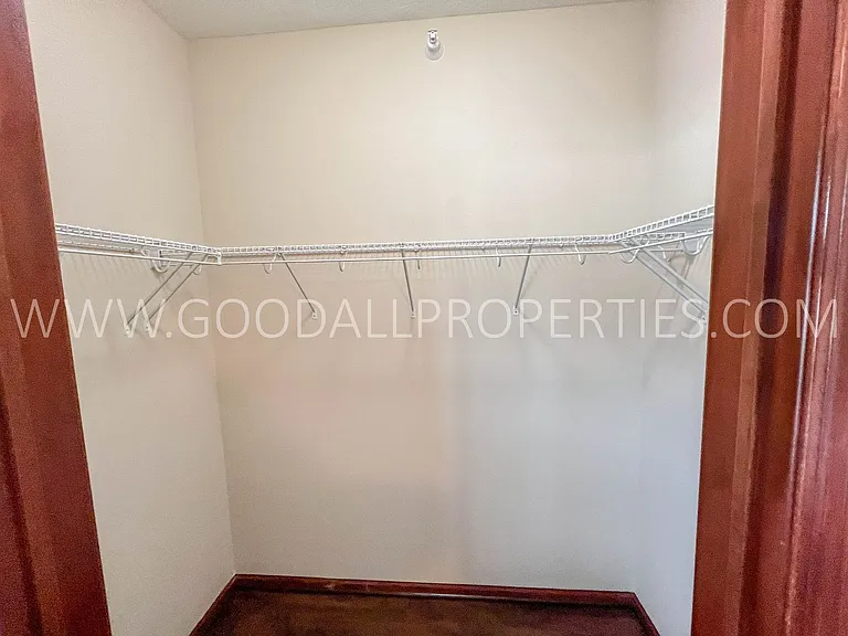 1211 NE Windsor Dr #105 — Photo 7