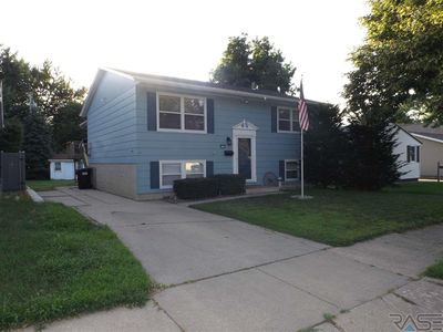 619 S Elmwood Ave, Sioux Falls, SD, 57104