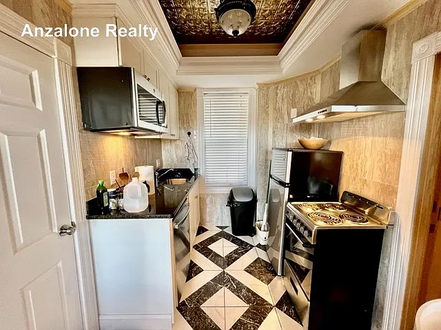 3 N Hudson St #3 — Photo 10