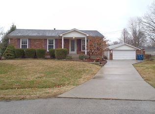 4304 Cathay Ct, Louisville, KY 40219