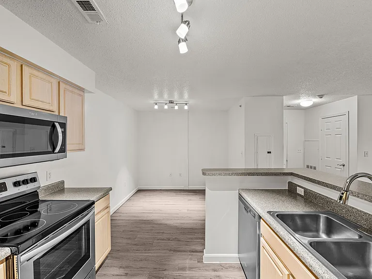 Open Kitchen