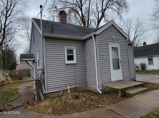 1113 W Miller Rd, Lansing, MI 48911