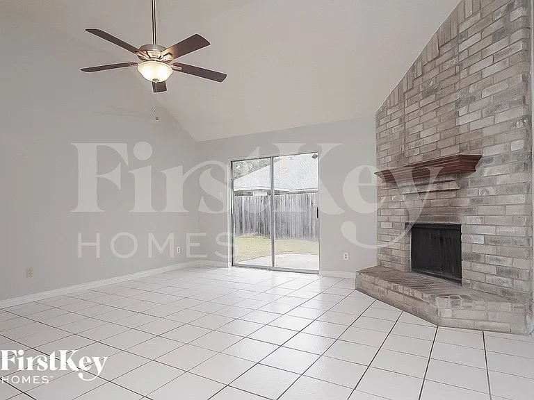 2714 Elder Rd — Photo 3