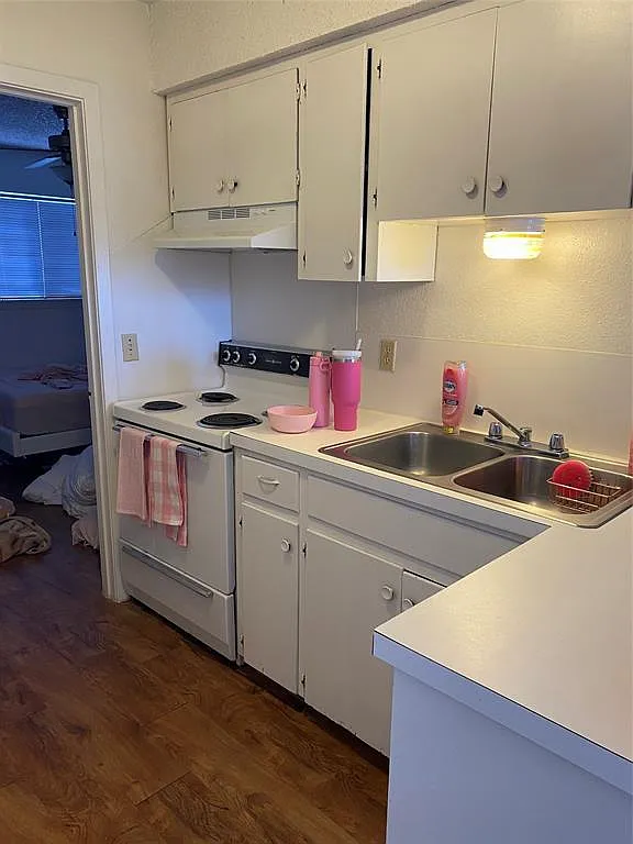 Building Photo - 2808 Whitis Ave #C306