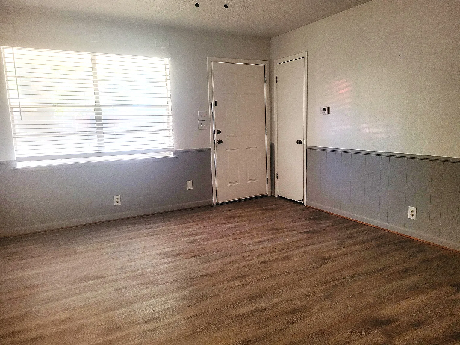 2 bed, 796 sqft, $990 — Photo 3