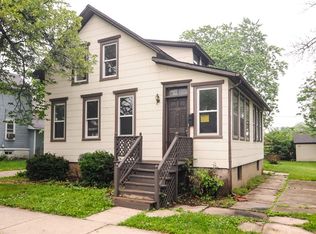 221 S Evergreen Ave, Arlington Heights, IL 60005