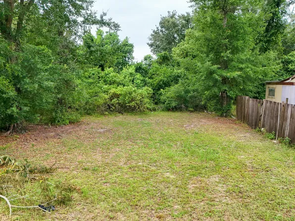 2722 E 9th St, Panama City, FL 32401