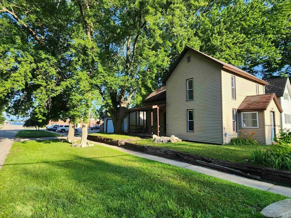 128 S Gladwin St, Lake City, MI 49651