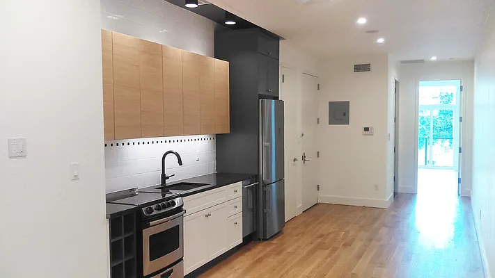 Rented by The Hamilton Group | media 16