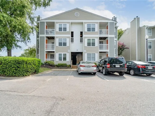 1805 Chantilly Ct #103, Virginia Beach, VA 23451