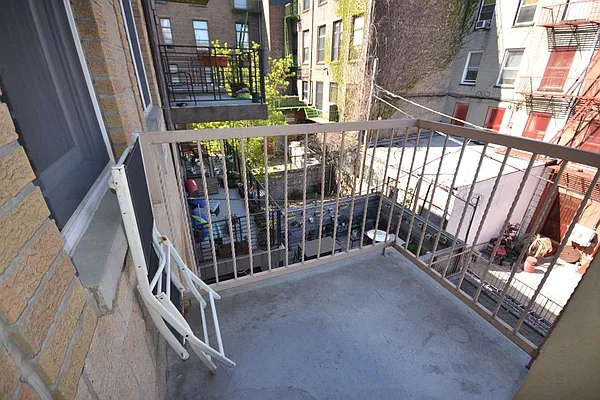 Rented by Bold New York | media 17