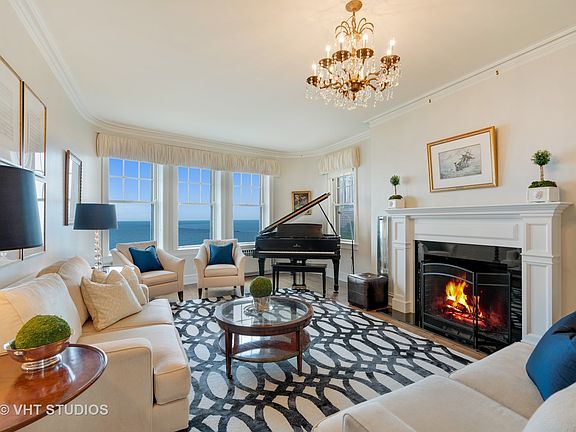 2nd image of 1120 N Lake Shore Dr #8A