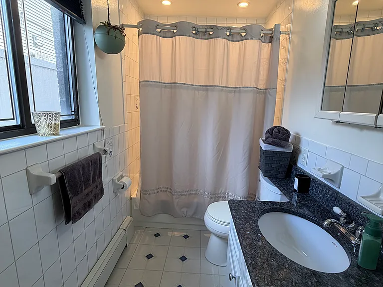 150-41 Centerville St #1D — Photo 12