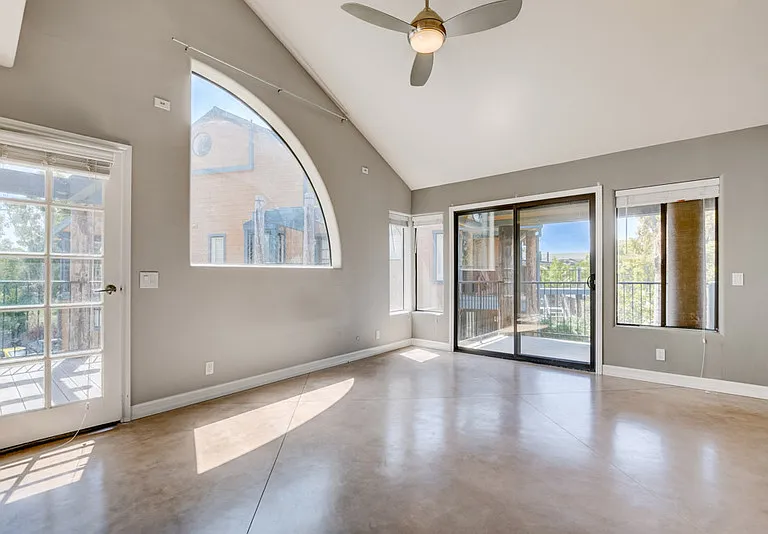 4007 Layang Layang Cir #B — Photo 1