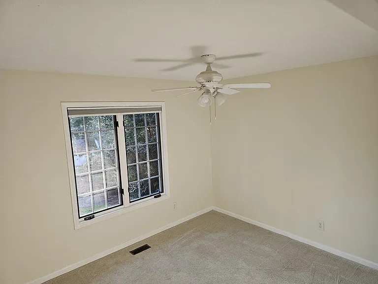 120 Saint Andrews Pl — Photo 13