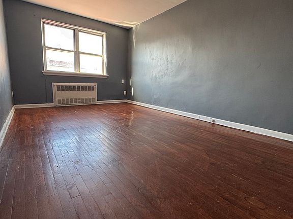 2nd image of 1421 71st St APT 2