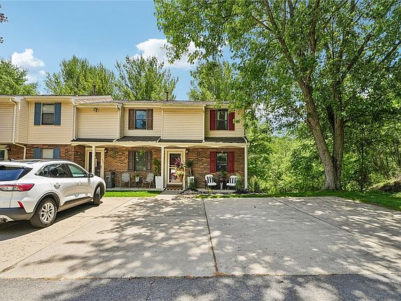 4th image of 435 Brookside Ct