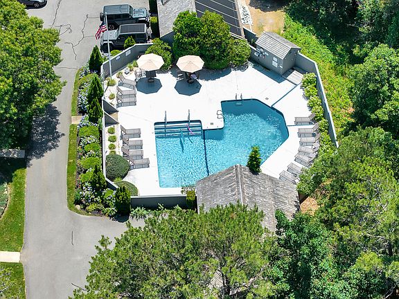 5th image of 40 Hidden Cove Road UNIT 2