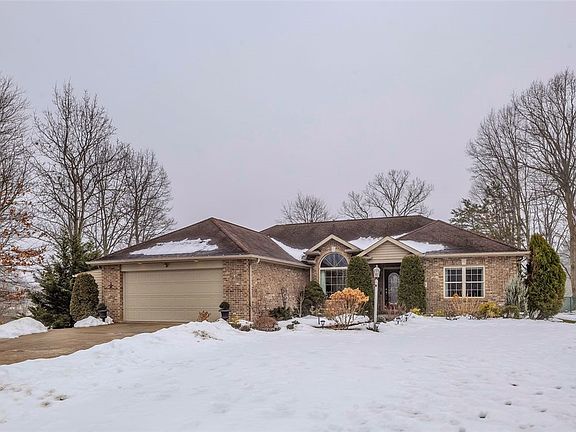 2nd image of 420 Rolling Hills Rd