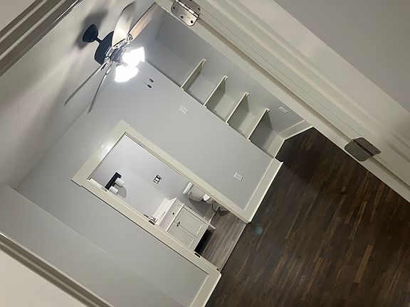 3rd image of 1016 High St