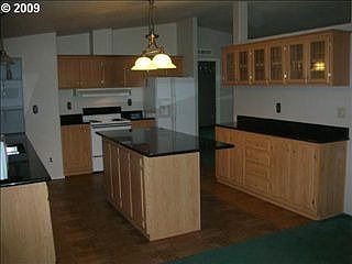 3rd image of 1409 NE 389th St